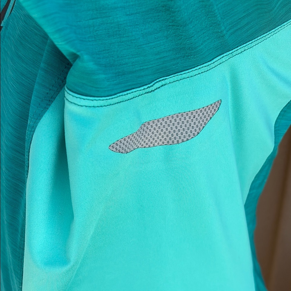 Rei Aqua Performance Pullover Euc Large - image 3